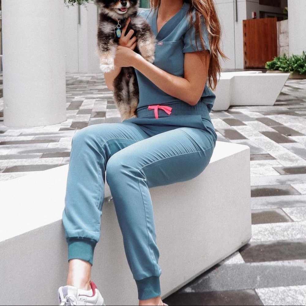 Figs Hydrogreen Scrub Top And Jogger Bottom - image 1